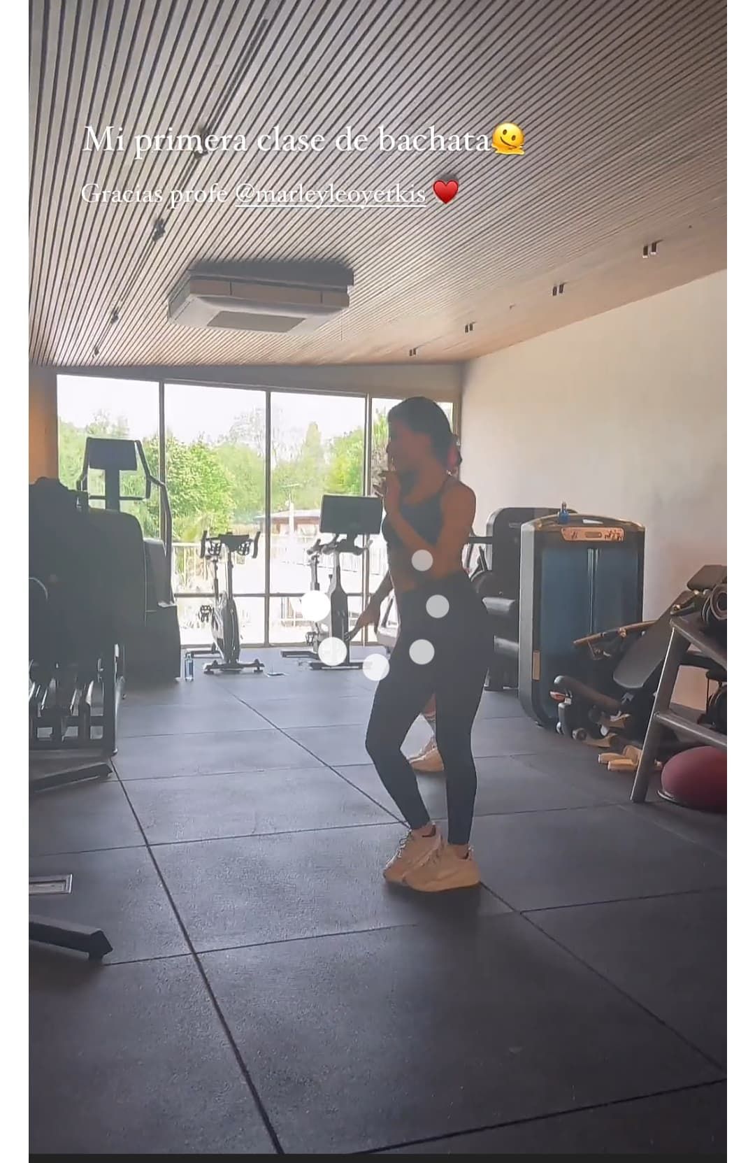 بالهوت شورت.. جورجينا تثير ضجة بإطلالة جديدة من السعودية.. ما فعلته مع صديقتها كان صادم وغير متوقع