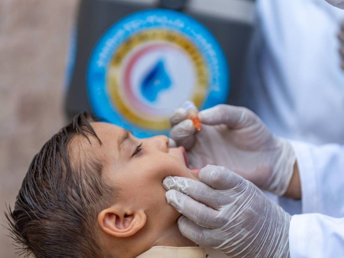 وسط إشادة عالمية بجهودها .. الإمارات تحتفي بـ «اليوم العالمي لمكافحة شلل الأطفال»