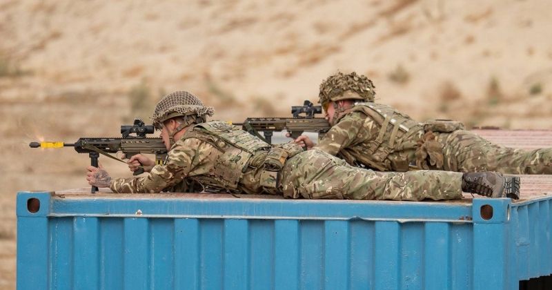 انطلاق تمرين «الدرع الحديدي 2» بين قوات كويتية وبريطانية لزيادة الجاهزية في مواجهة التحديات