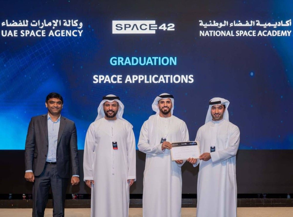 «الإمارات للفضاء» تخرّج كفاءات لرصد كوكب الأرض