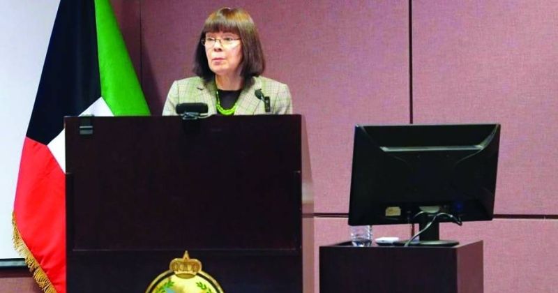 ساساهارا تحاضر بكلية مبارك العبدالله عن «أميركا والشرق الأوسط»