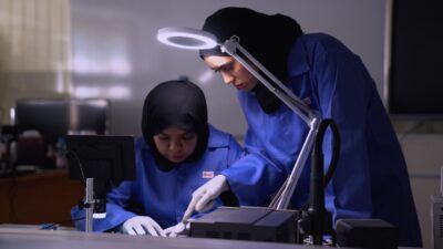 الأربعاء.. الاحتفال بتخريج 56 متدربًا ومتدربة من برنامج إصلاح الهواتف النقالة والأجهزة اللوحية