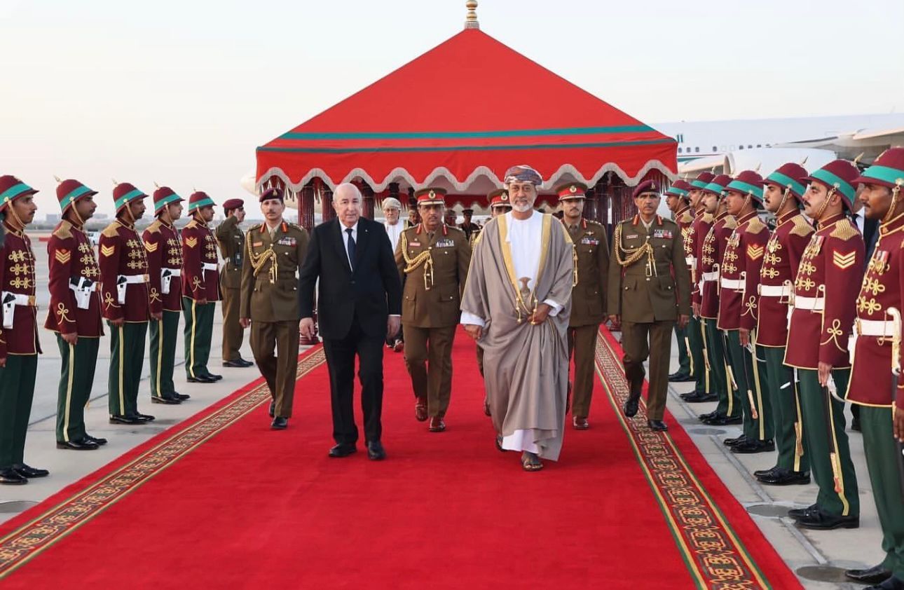 مراسمُ استقبال رسميّة لرئيسِ الجمهورية الجزائرية