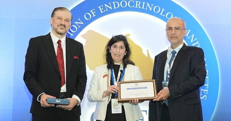 «الميدالية الذهبية» للطبيبة الكويتية إباء العزيري تقديراً لأبحاثها في مجال «السكري»