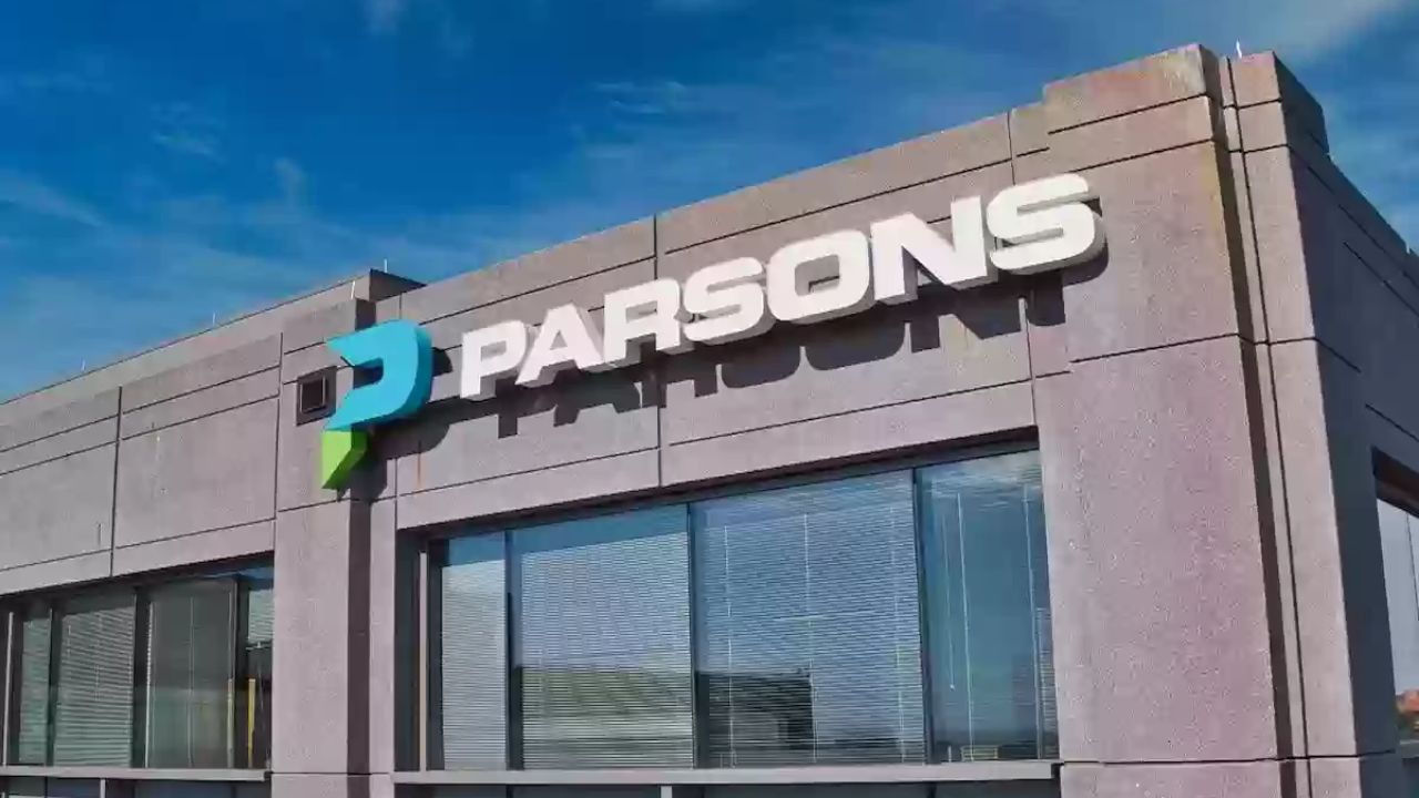 بمرتبات خيالية لحملة الثانوية فأعلى.. وظائف شركة بارسونز العالمية في عدة مناطق في السعودية