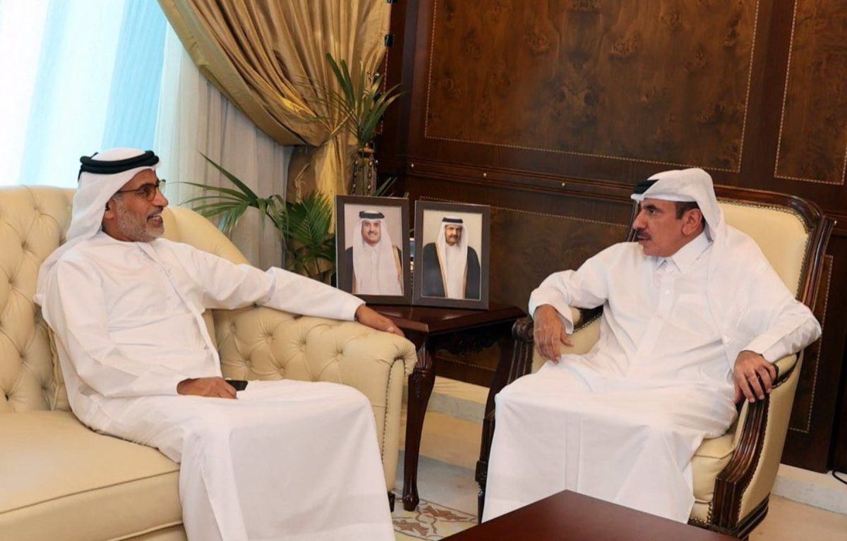 وزير المواصلات يجتمع مع مدير عام الهيئة العامة للطيران المدني الإماراتي