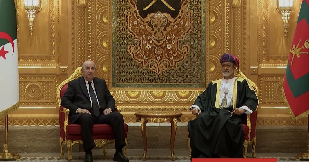 من بينها تنظيم المعارض وترقية الاستثمار .. التوقيع على 8 مذكرات تفاهم بين سلطنة عمان والجزائر