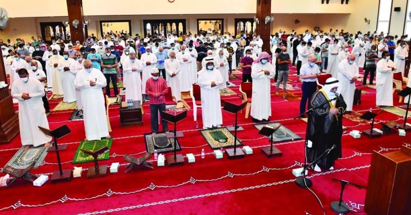 إغلاق المساجد الجامعة التي فتحت في أزمة «كورونا»