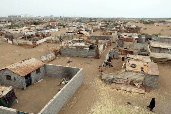 الحديدة..مليشيا الحوثي تُخلي قرية "منظر" من السكان