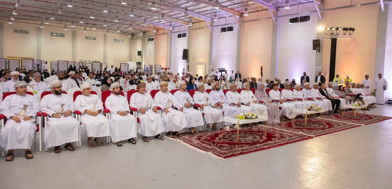 افتتاح أعمال مؤتمر ريادة الأعمال في الشرق الأوسط وشمال أفريقيا بجامعة نزوى