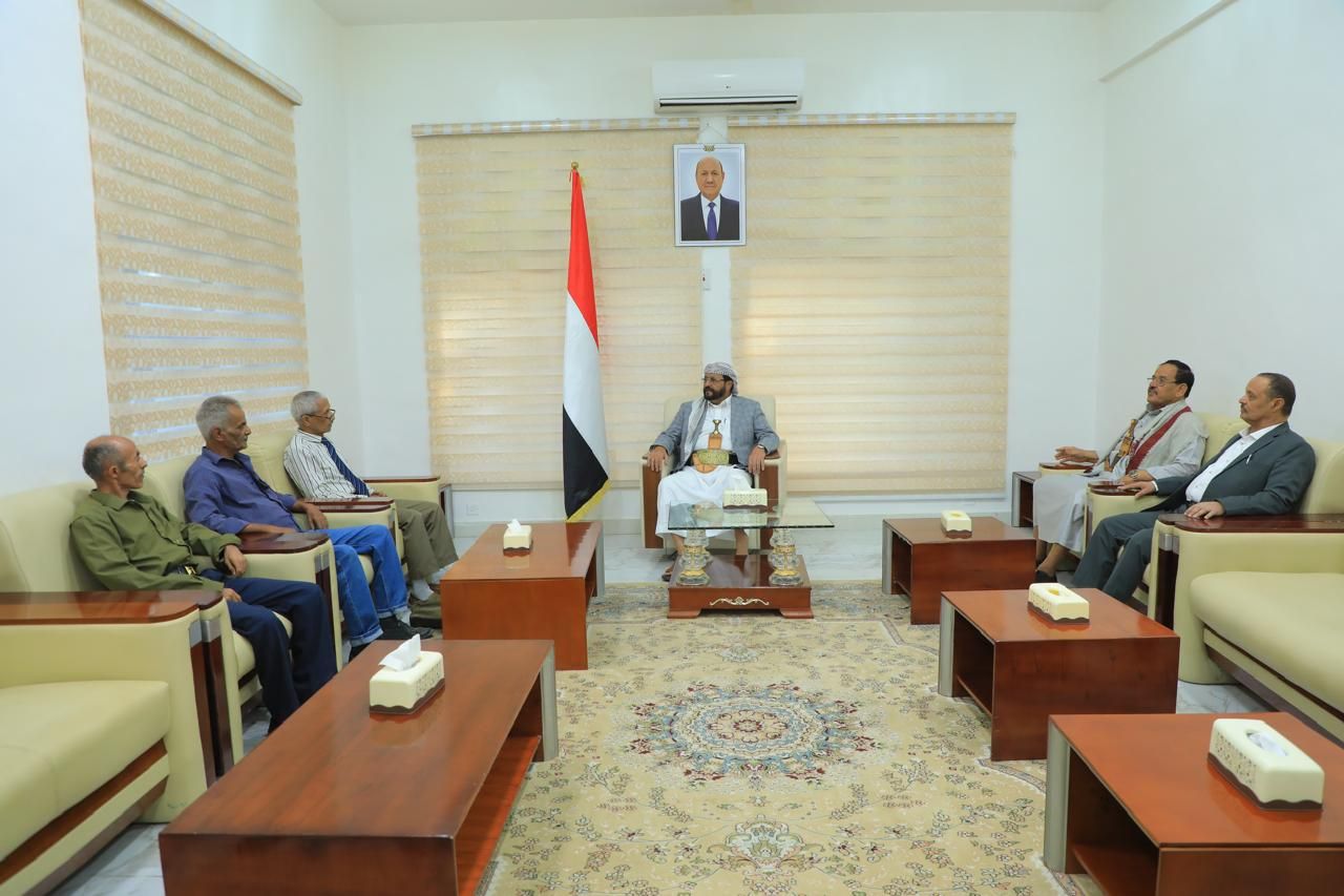 "العرادة" يوجه بتنفيذ وسائل حماية للمواقع الأثرية واستكمال الانشاءات اللازمة في متحف مأرب