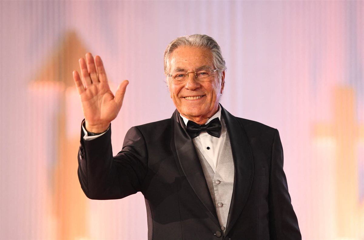 مفاجأة غير متوقعة: توقعات ليلى عبد اللطيف تتحقق برحيل حسن يوسف ومصطفى فهمي! هل سنشهد المزيد من الفقدان في عالم الفن؟