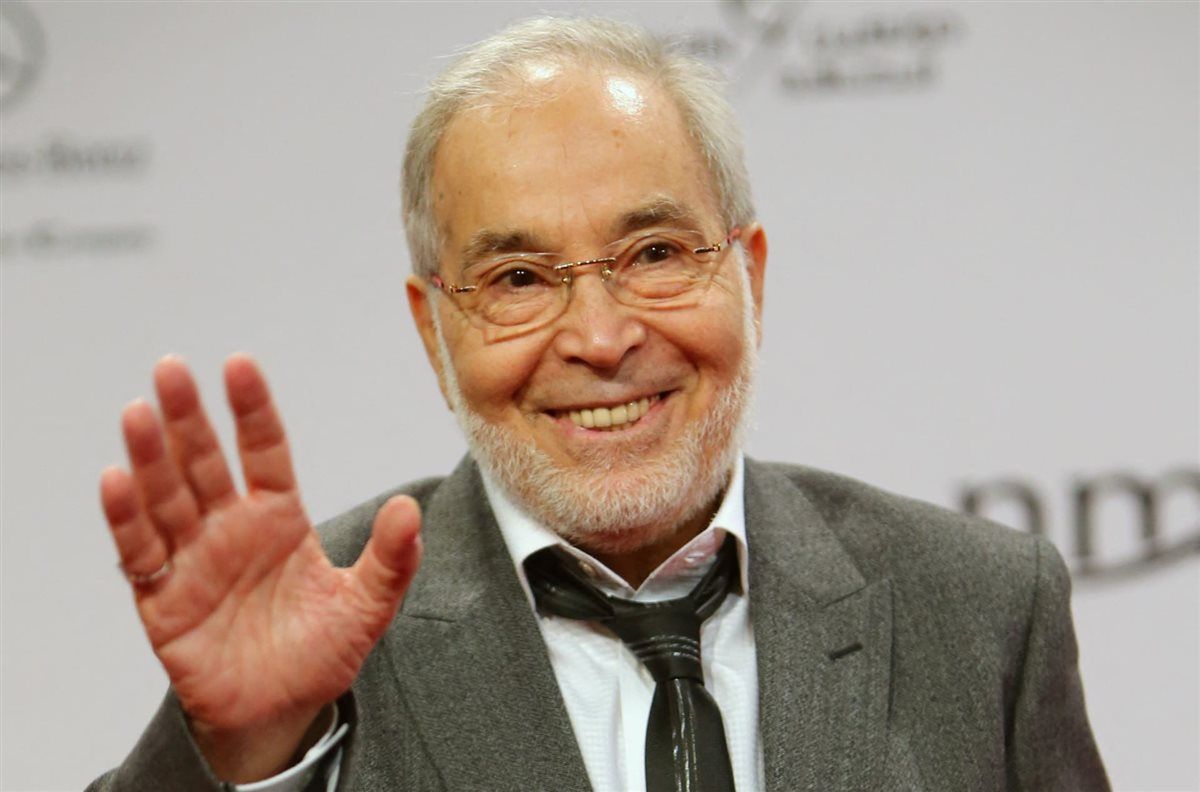 مفاجأة غير متوقعة: توقعات ليلى عبد اللطيف تتحقق برحيل حسن يوسف ومصطفى فهمي! هل سنشهد المزيد من الفقدان في عالم الفن؟