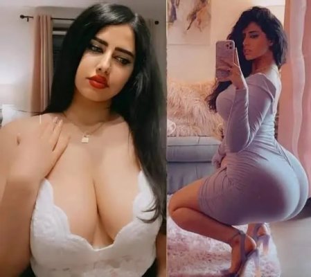 بدون لباس داخلي .. مشهورة سناب شات السعودية مودل آش تُشعل الانترنت بظهور قوي للغايه علي البحر كشف عن اجزاء كبيرة من جسدها !