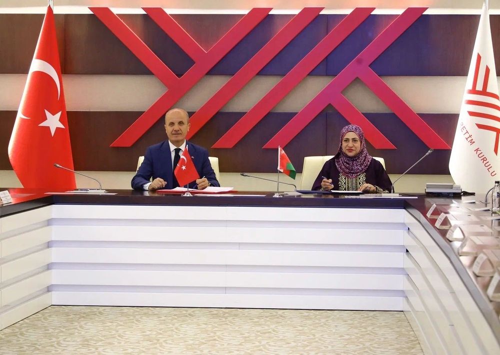 سلطنة عُمان وتركيا توقّعان على مذكرة تفاهم في مجال التعليم العالي