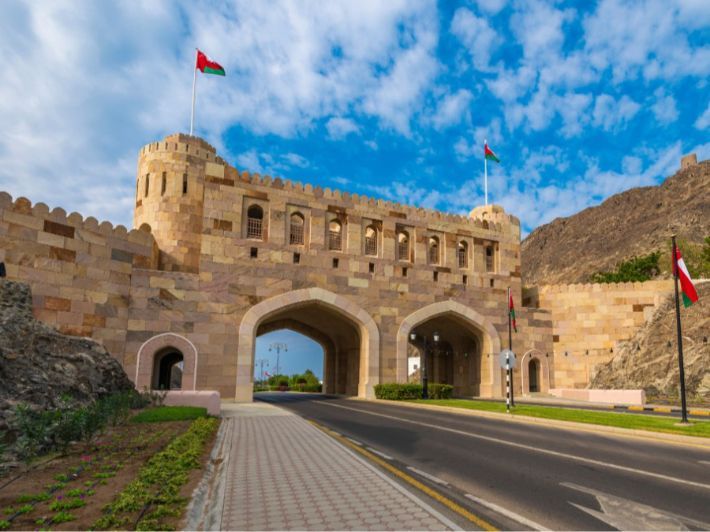 السياحة الشتوية .. ملتقى الهاربين من المناخ الأوربي إلى دفئ السلطنة