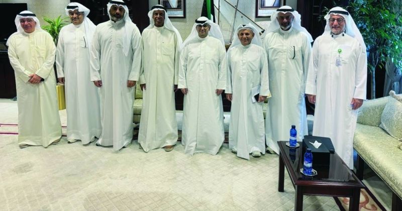 المشاري متوسطاً السلمان وأعضاء الاتحاد