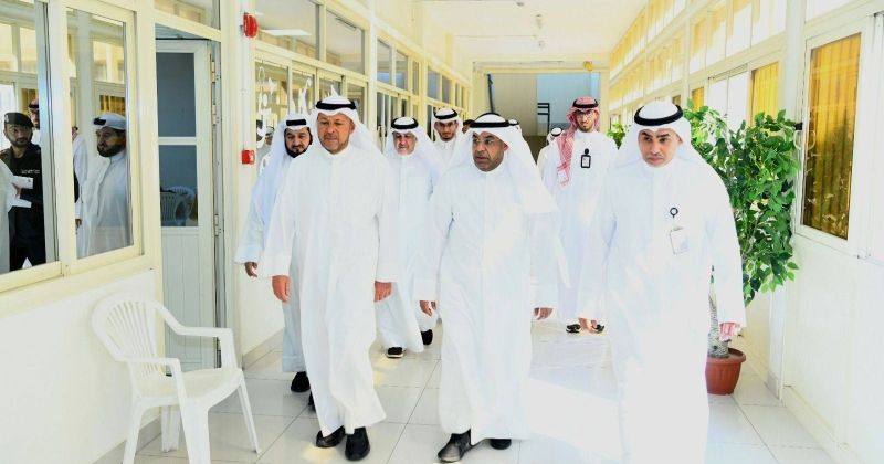 محافظ الفروانية تفقد مركز إيواء العمالة الوافدة: جهود كبيرة تعكس التزام الكويت بمسؤوليتها الإنسانية