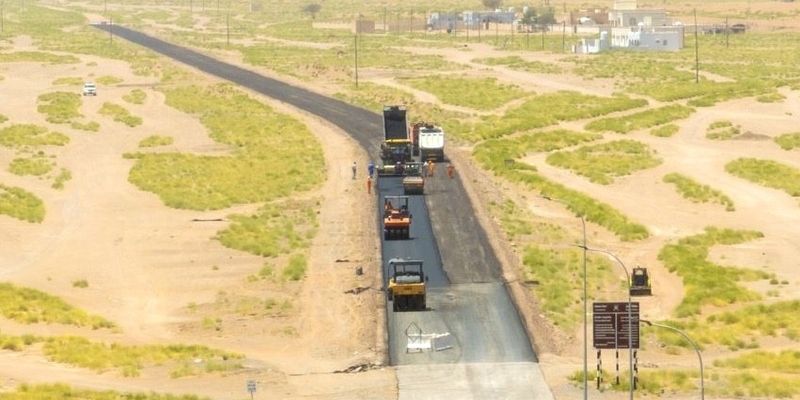 بأكثر من مليون ريال عُماني.. رصف “31” كم بالطرق الداخلية بولاية القابل