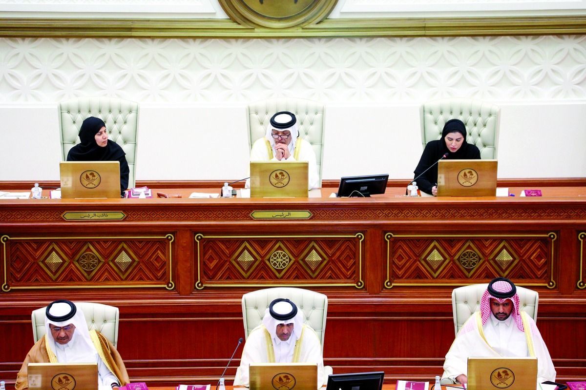 هموم الأسرة القطرية حاضرة دائماً على طاولة «الشورى»