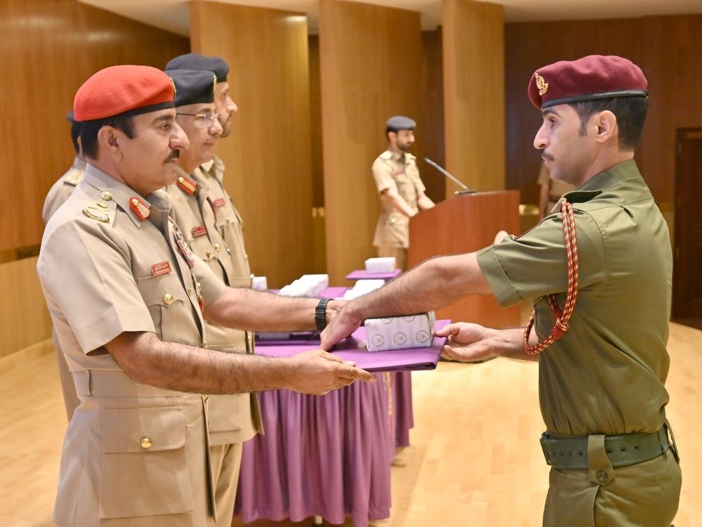 تخريج عدد من دورات دبلوم التمريض العسكري والتخصصات الفنية بمدرسة المدينة الطبية بمدرسة المدينة الطبية