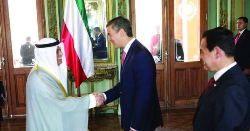 السفير البشر يقدم أوراق اعتماده للرئيس بينيا