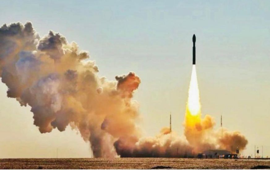 سلطنة عُمان تطلق أول قمر صناعي مختص بتقنيات الاستشعار عن بُعد ومراقبة الأرض