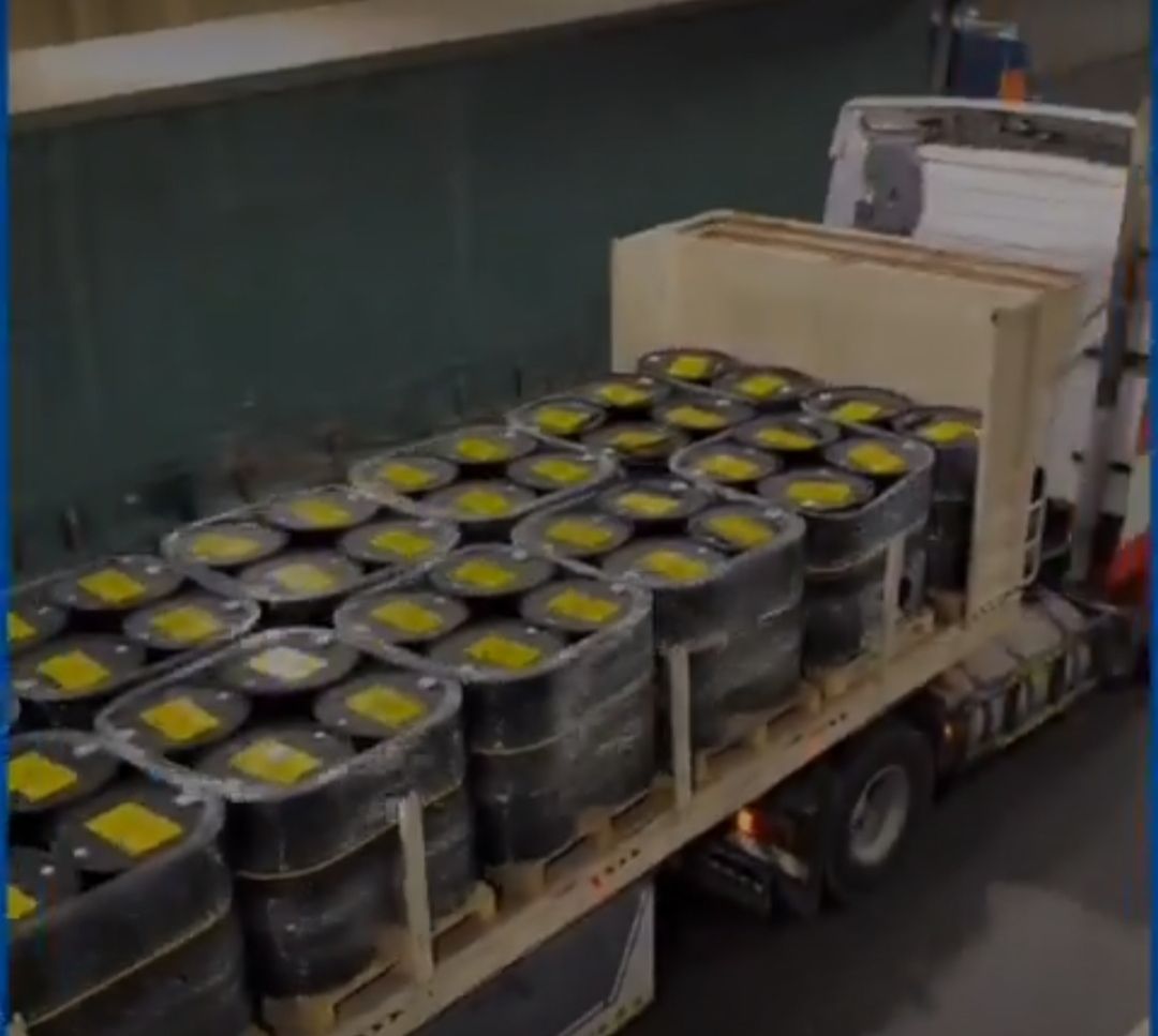 منفذ الوجاجة يحبط عملية تهريب نوعية لأكثر من 10900 زجاجة من المشروبات الكحولية