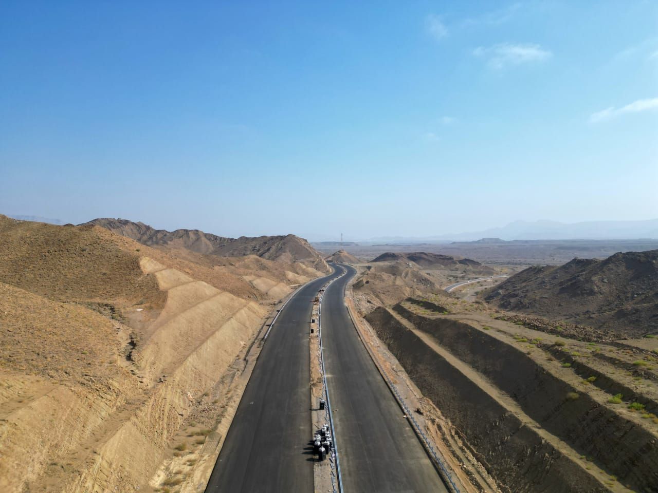 تنفيذ حزمة من المشروعات الطموحة وفق استراتيجية تنموية مستدامة بجنوب الشرقية