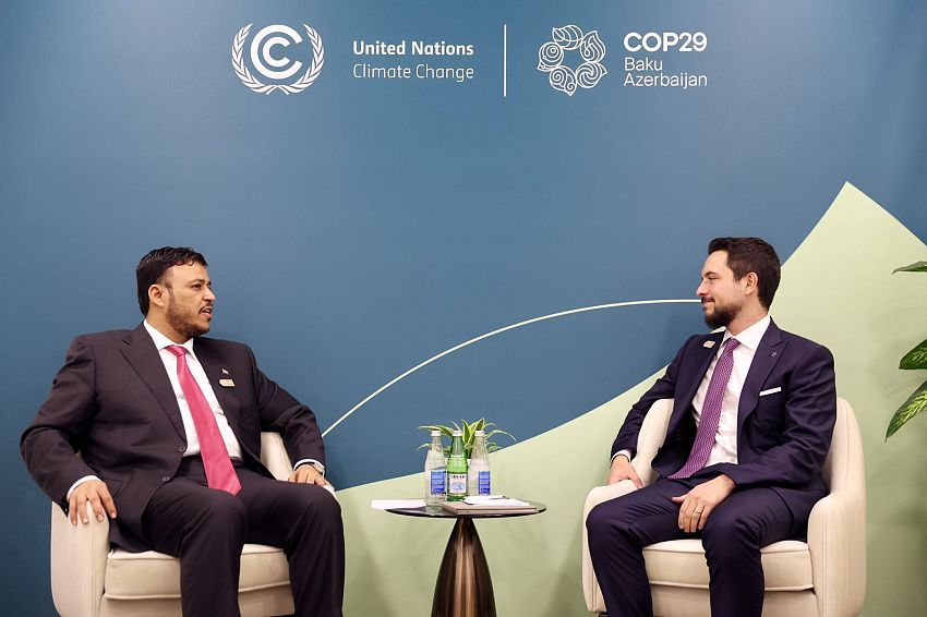 مناقشة استئناف تسيير رحلات الخطوط الجوية الأردنية إلى مطار عدن الدولي