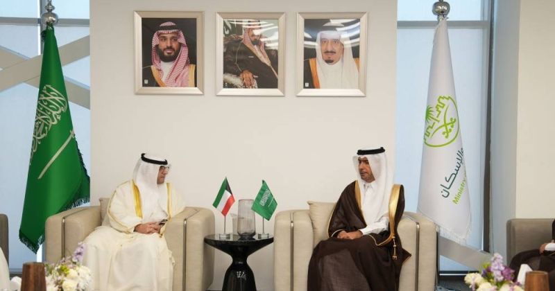 الوزير المشاري ونظيره السعودي بحثا تكامل الجهود لتنمية مستدامة بـ «القطاع العقاري»