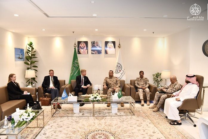 المبعوث الأممي يناقش مع قائد القوات المشتركة السعودية جهود السلام في اليمن
