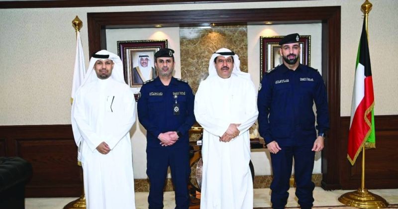 محافظ حولي خلال استقباله القطان والفرج والهاجري