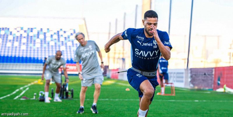 الهلال.. 4 رحلات في ستة أيام