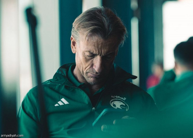 الأخضر يصل جاكرتا.. ويكتفي بالاسترجاعية