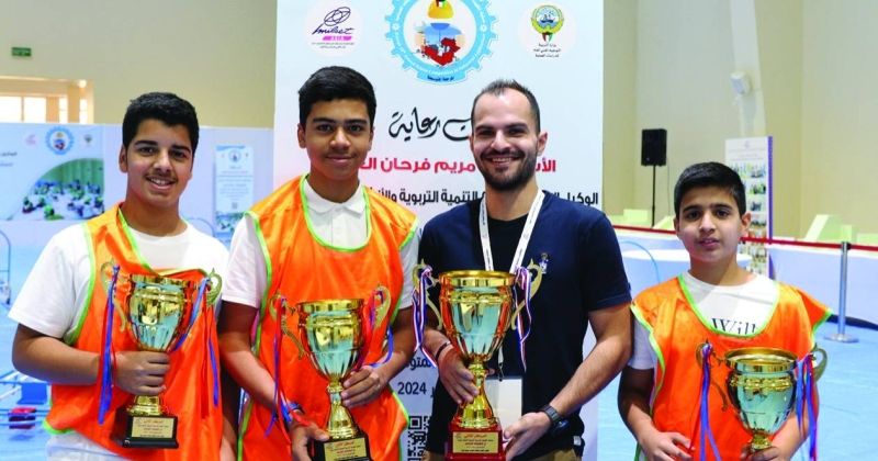 متوسطة عبدالرحمن بن أبي بكر بطلة مسابقة «ملست» للتطبيقات الصناعية