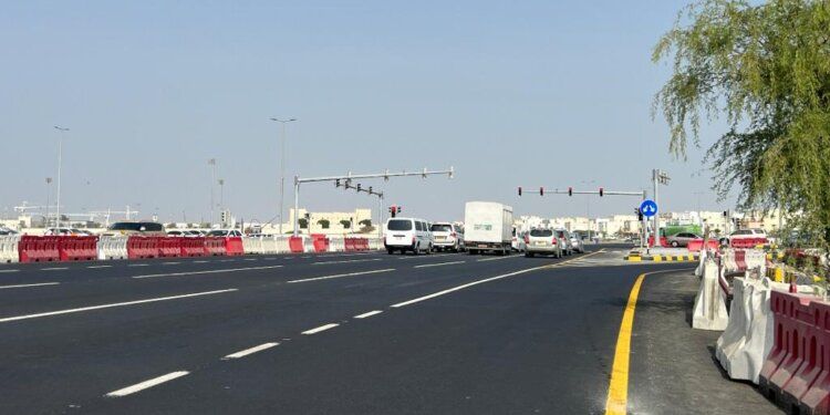 غدا.. منع وقوف المركبات على جانبي الطريق من دوار قصر البركة إلى حلبان