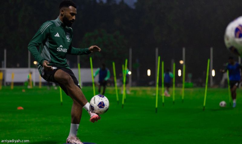 رينارد يركز على العرضيات والتسديد المباغت