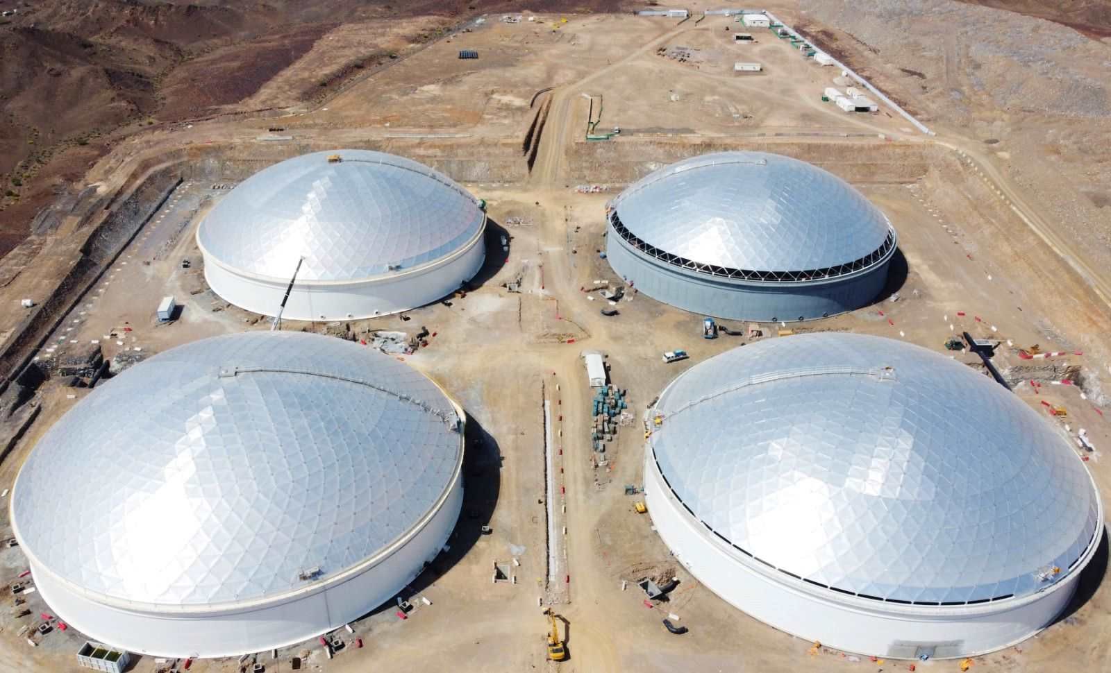 “تنظيم الخدمات” تنفذ مشاريع استراتيجية في الطاقة والمياه والصرف الصحي لدعم النمو الاقتصادي