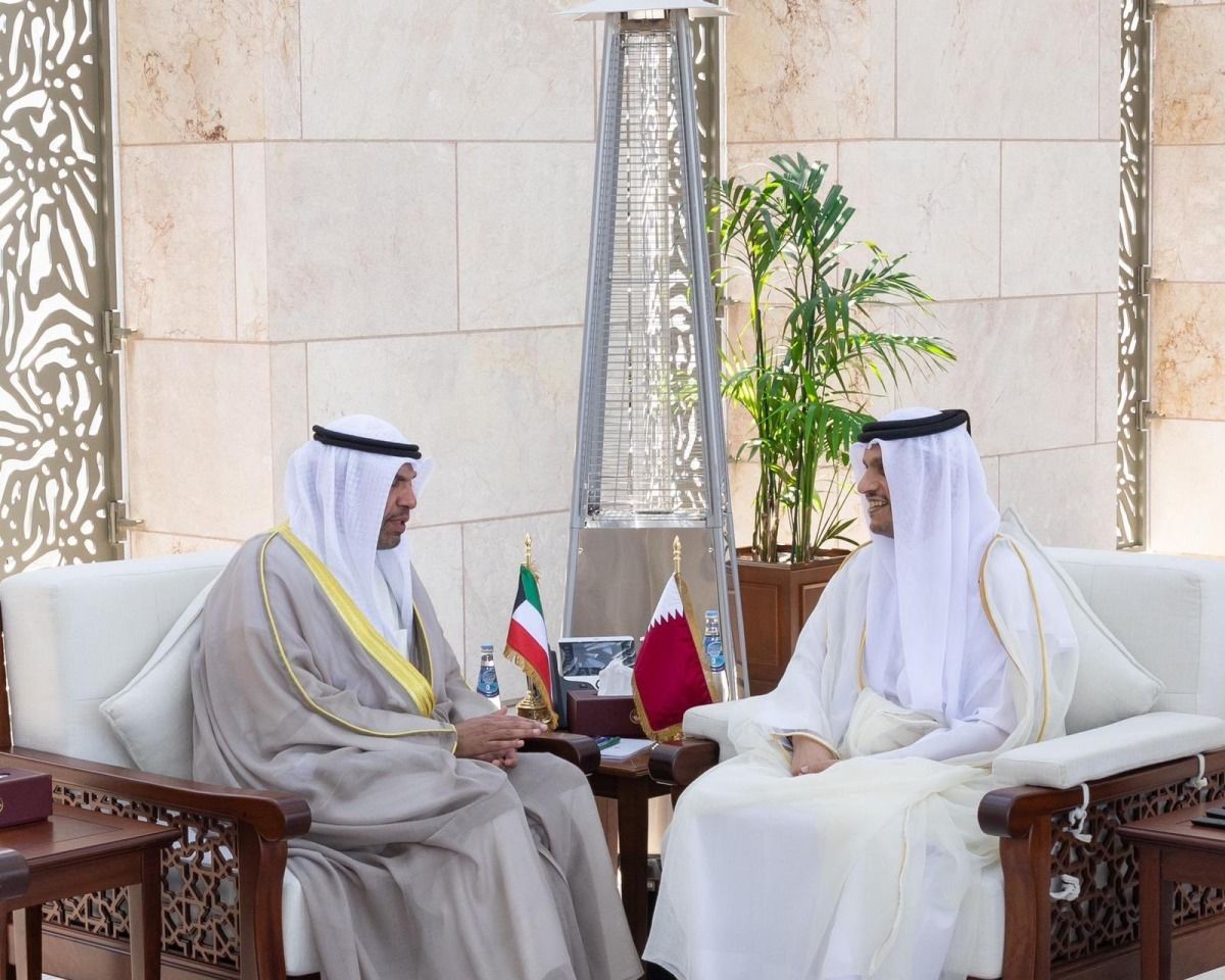رئيس مجلس الوزراء وزير الخارجية يستقبل وزير الخارجية الكويتي