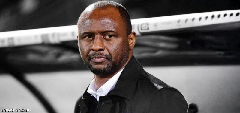 فييرا يخلف جيلاردينو في جنوة