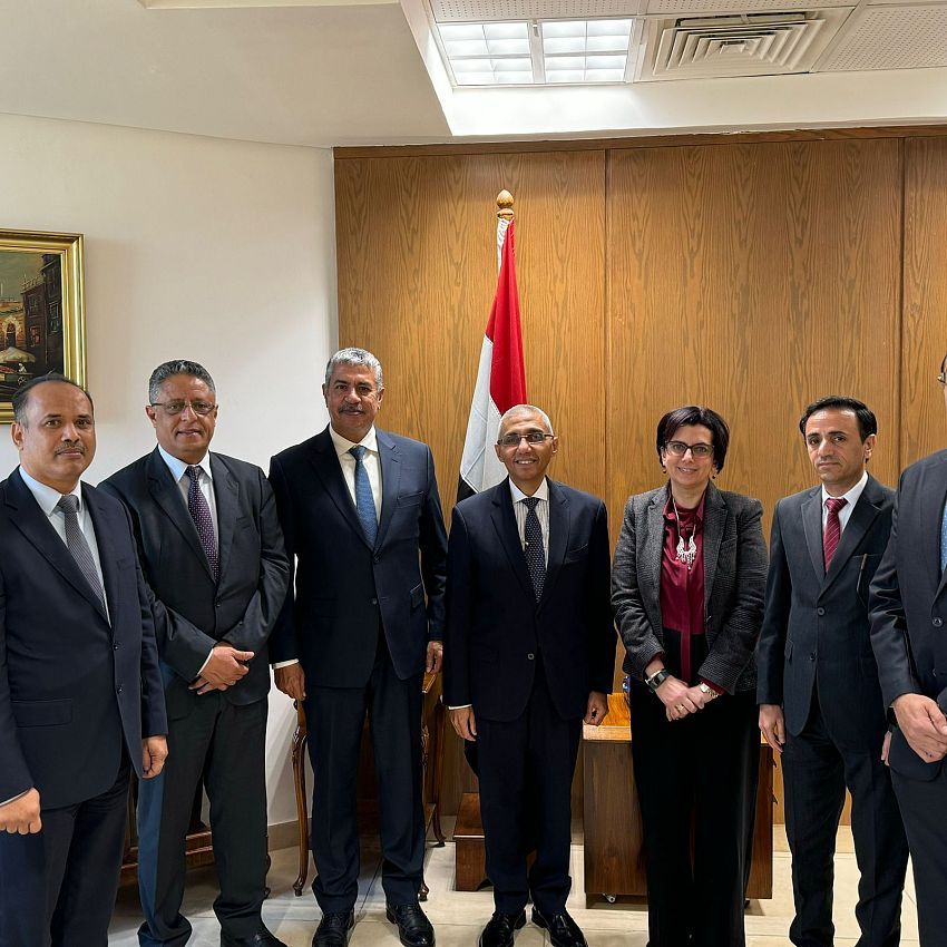 مصر تؤكد اهتمامها بمعالجة ملف المدارس اليمنية المغلقة منذ قرابة شهر