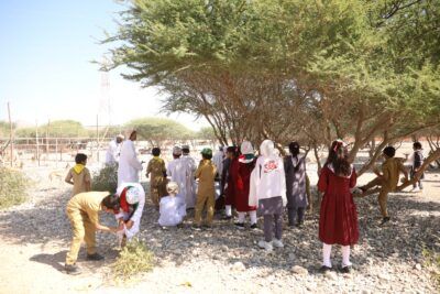 هيئة البيئة تنظم برنامجًا توعويًا بيئيًا لطلبة مدرسة مجان للتعليم الأساسي في محمية حديقة السليل