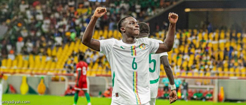 السنغال تنهي التصفيات بثنائية بوروندي