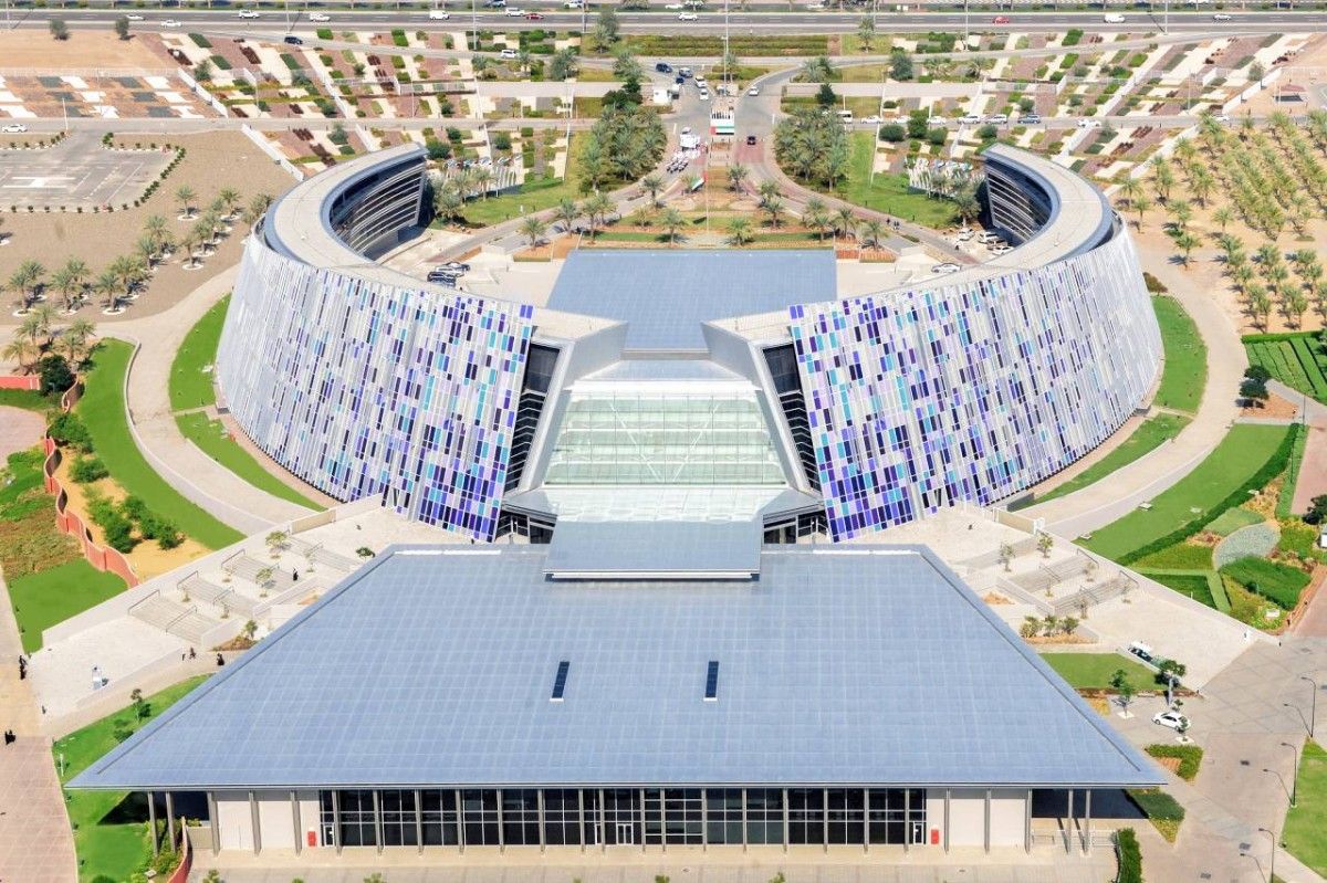 جامعة الإمارات تستعرض نماذج نسائية ملهمة