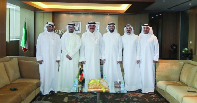 الطبطبائي متوسطاً مجلس جمعية الدفاع عن المال العام