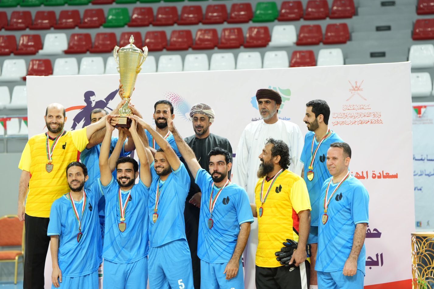 تتويج الفائزين في ختام “مسابقة خماسيات كرة القدم لموظفي الجهات الحكومية “