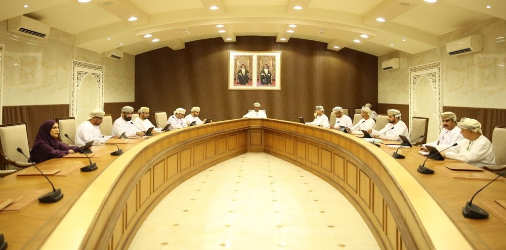 مناقشة مقترح إنشاء أسواق مركزية بالمجلس البلدي في الظاهرة