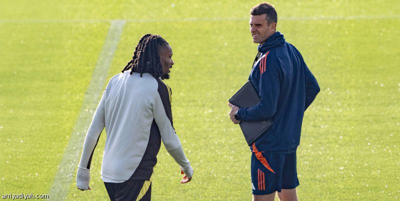 اليوفي يتسلح بالدفاع أمام فيلا