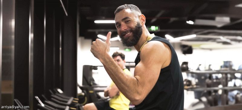 بنزيما يتعافى ويقود الاتحاد أمام الاتفاق